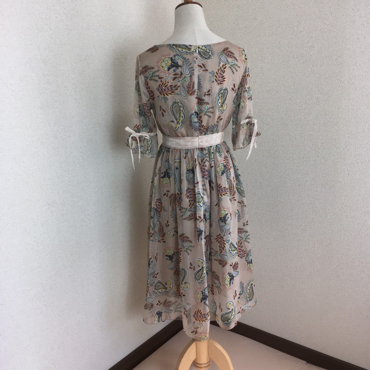 Kilakilastyle Com 優しい雰囲気を作り出す 淡いカラーの大人柄ワンピース 春 夏 Ptxb438