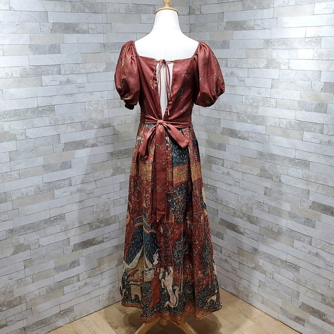 Kilakilastyle Com 華奢リボンが可愛い バックスタイルが印象的ワンピース 春 夏 Ptxe954