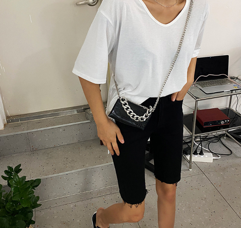 韓国 ファッション ショルダー ポシェット 春 夏 カジュアル PTXK170  チェーン ウエストポーチ ミニバッグ 3Way オルチャン シンプル 定番 セレカジの写真2枚目